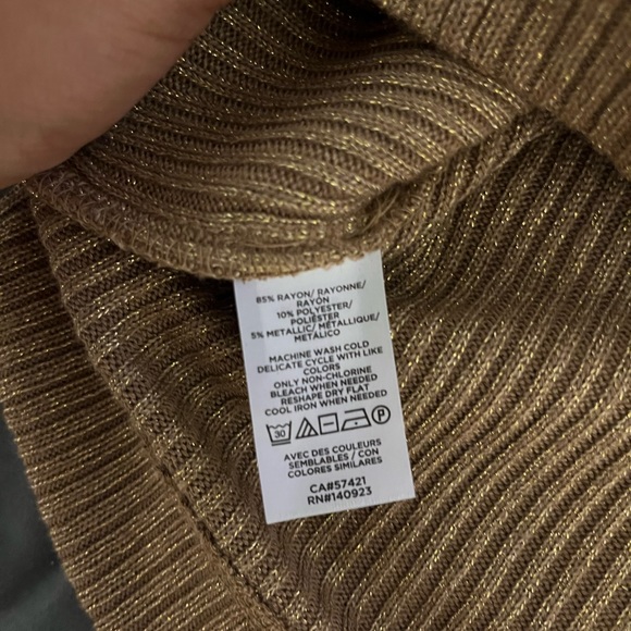NWT ANN TAYLOR LOFT GOLD SWEATER - Picture 4 of 4
